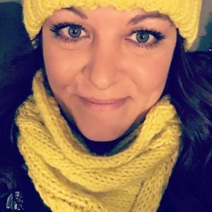 Meet your Posher, Candi